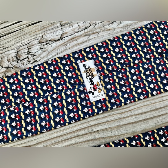 Mens WALT DISNEY WORLD Mickey Mouse Print Tie Goofy Donald Silk Tie Lot One Size - Picture 6 of 15